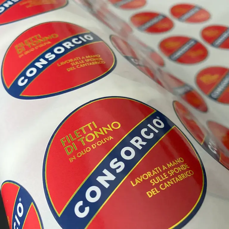 Etiquetas adhesivas para envases en PVC